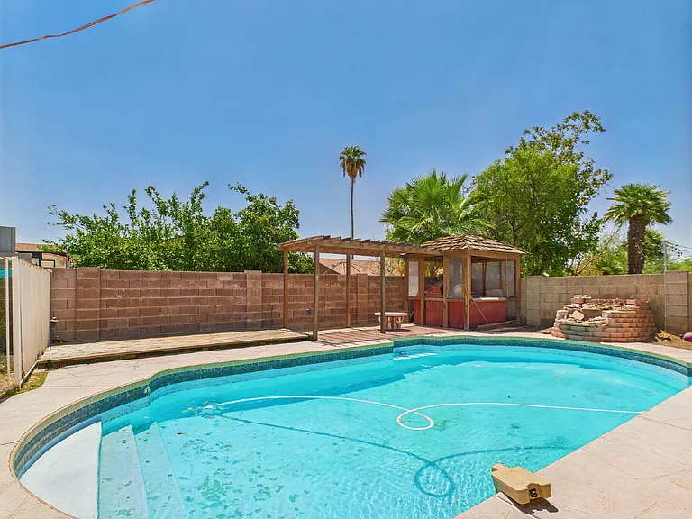 4533 W Brown St — Photo 22