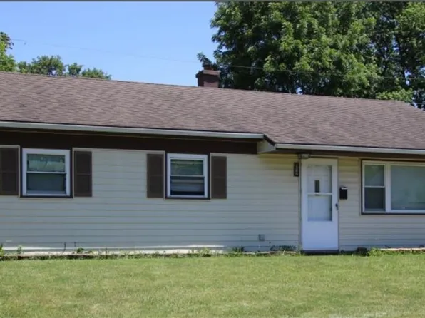 1260 Apple St, Fairborn, OH 45324