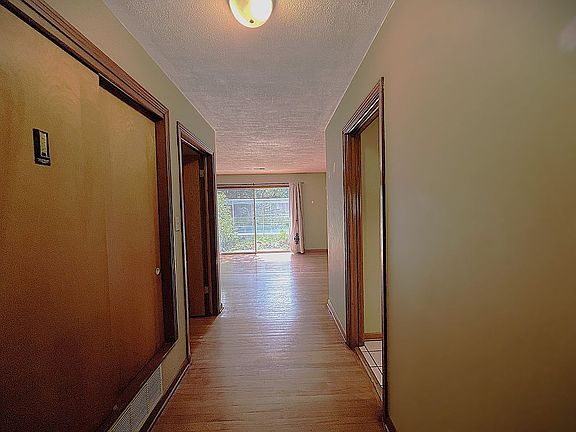 Foyer looking W