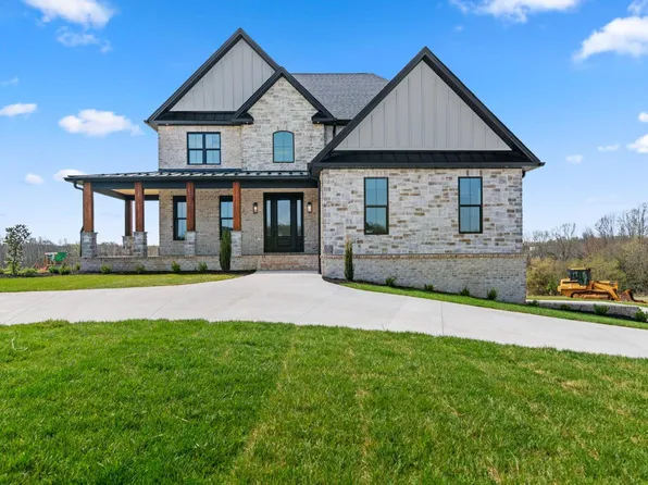 1055 Bravo Ln, Forest, VA 24551