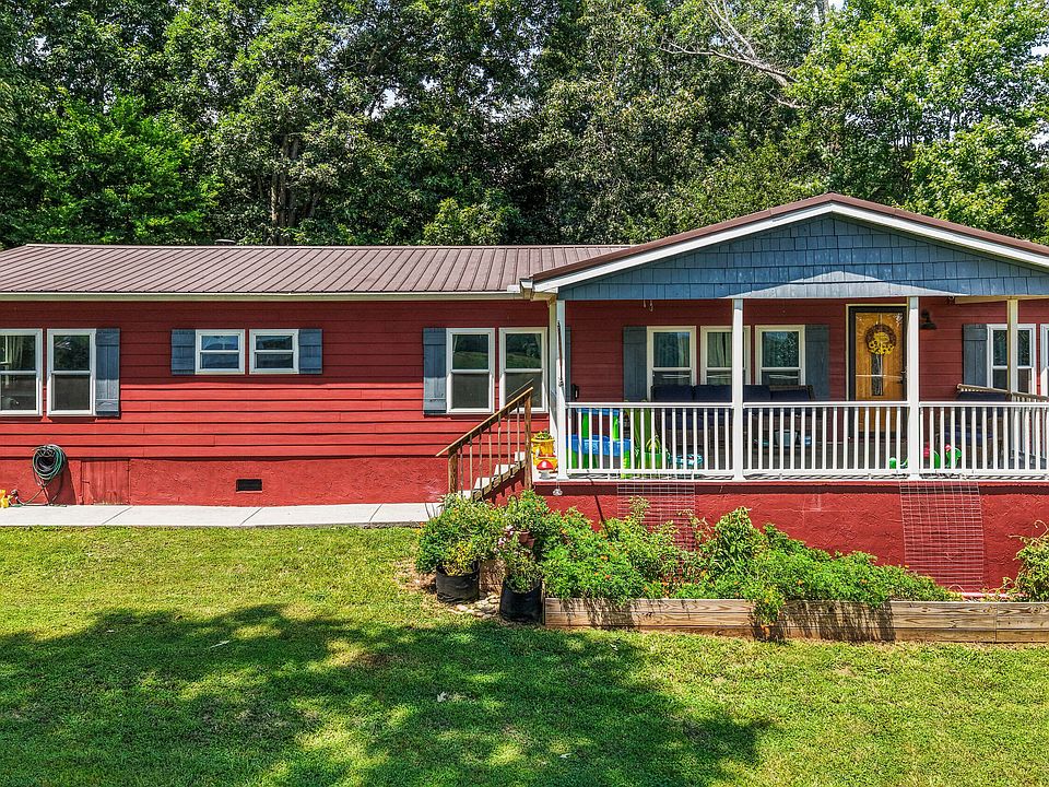 1st image of 1048 Cook Dr