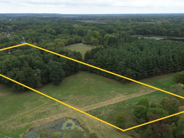 18806 County Road 2, Bristol, IN 46507