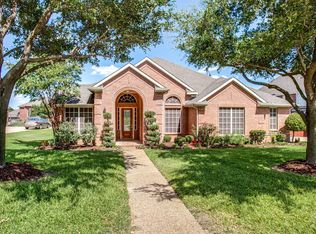 1100 Angie Ln, Desoto, TX 75115