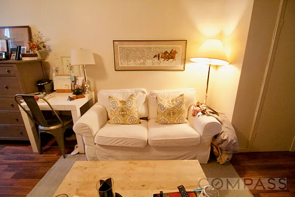 Rented by Compass | media 10