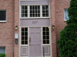 2837 Kalmia Lee Ct APT 301, Falls Church, VA 22042