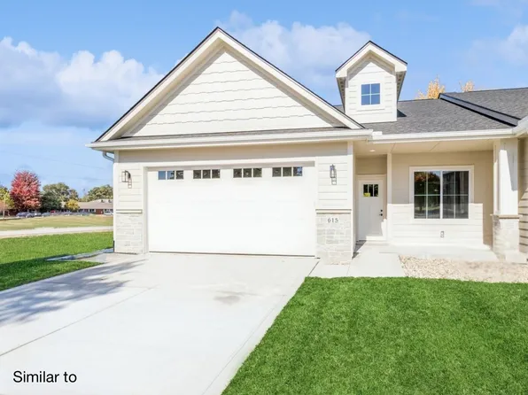 623 Academy Cir, Huxley, IA 50124