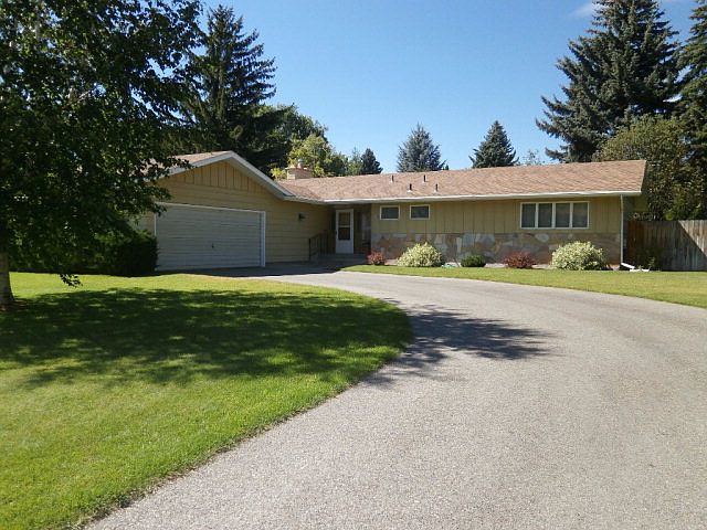 1st image of 372 Gustafson Dr