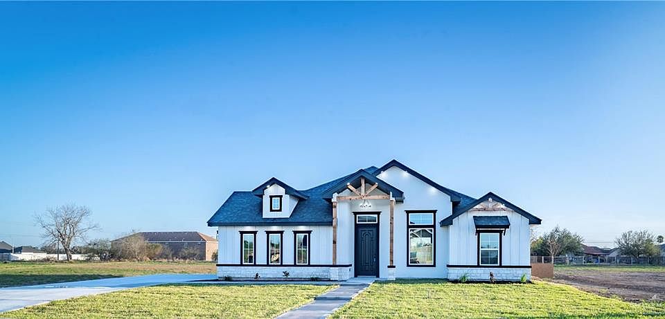 1st image of 2599 Sienna Dr