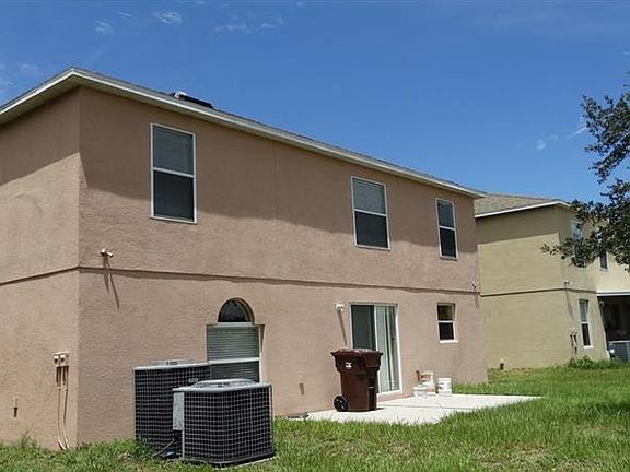 4th image of 558 Stonewall Ave