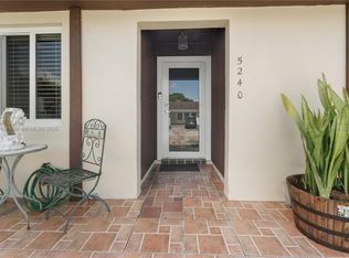 5240 SW 139th Pl, Miami, FL 33175