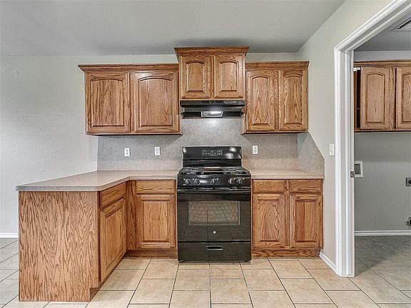 4th image of 5116 SE 81st St