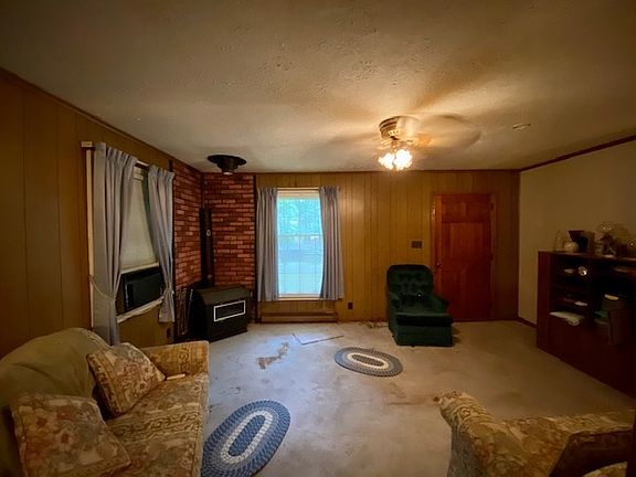 4th image of 52 Dogwood Dr