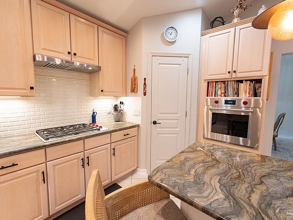 2nd image of 10208 Grackle Ct
