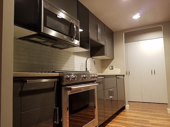 3rd image of 1326 Spruce St APT 605
