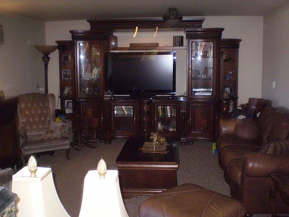 3rd image of 904 E Hayden Dr
