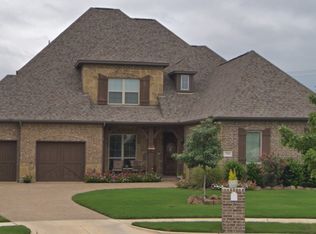 704 McGill Ct, Mansfield, TX 76063