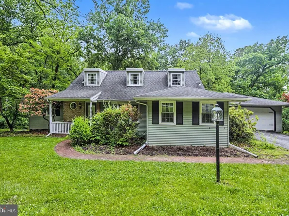 1150 York Rd, Dillsburg, PA 17019