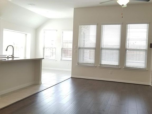 4th image of 6132 Halton Dr