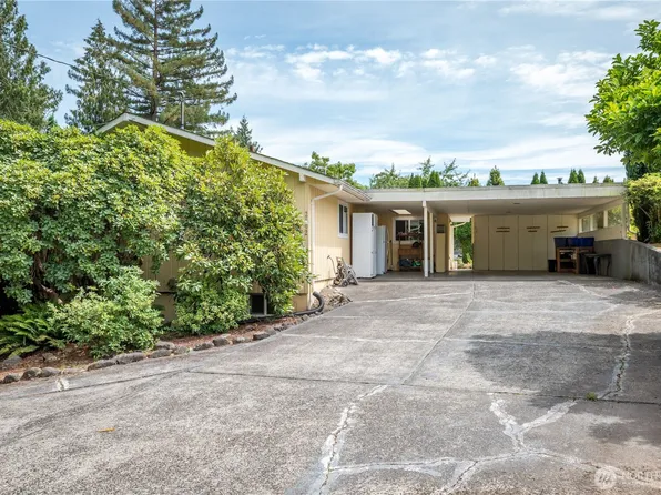 2102 Burcham Street, Kelso, WA 98626