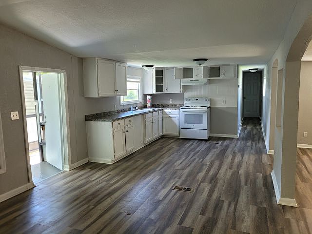 1st image of 11211 E Bay Rd #4