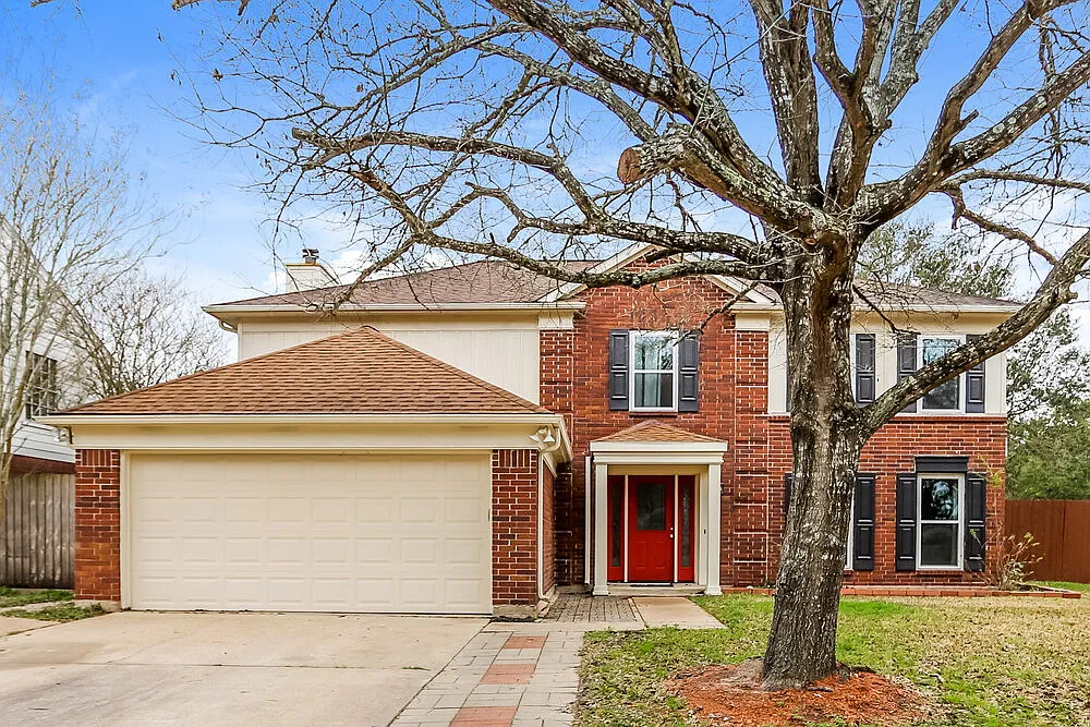 5 bed, 3.5 bath, 2586 sqft, $2,630 — Photo 1