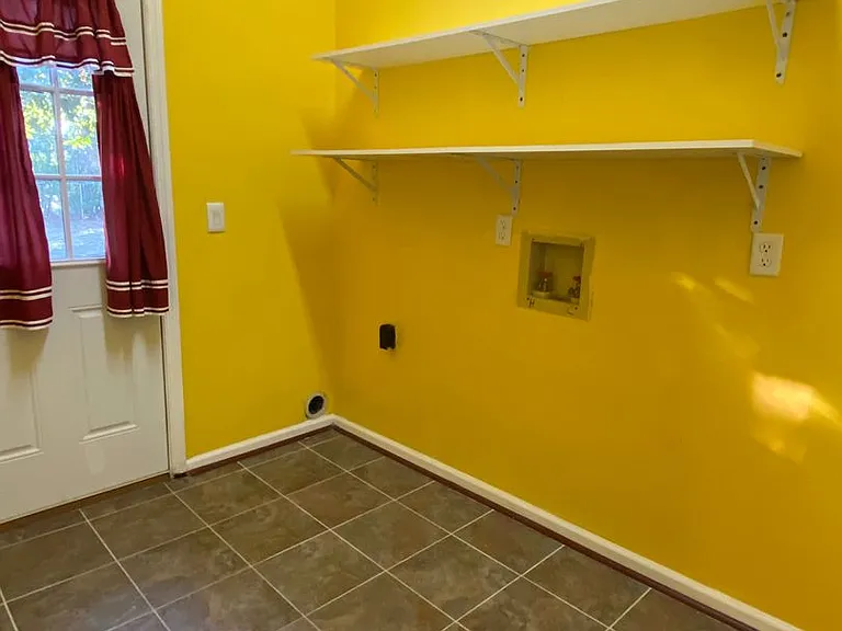 1022 Bacon Rd — Photo 10