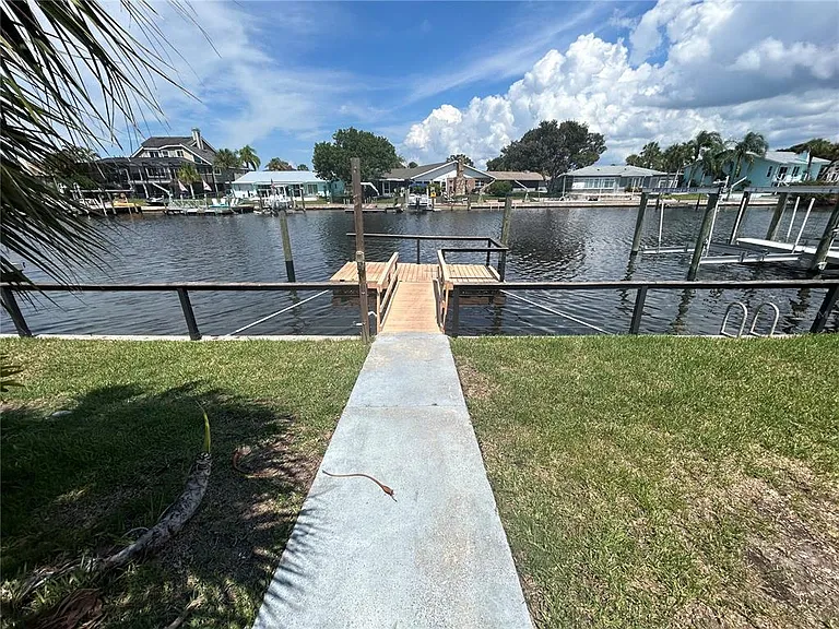4149 Floramar Ter — Photo 26
