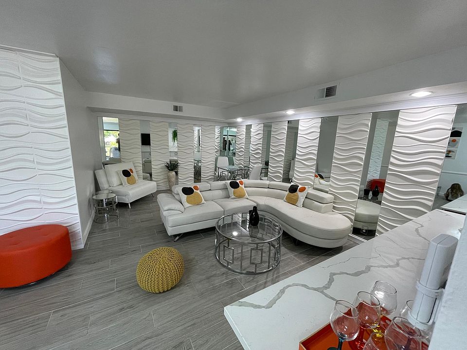 1st image of 5301 Waverly Dr #137