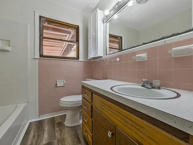 1402 Chico Ct — Photo 15