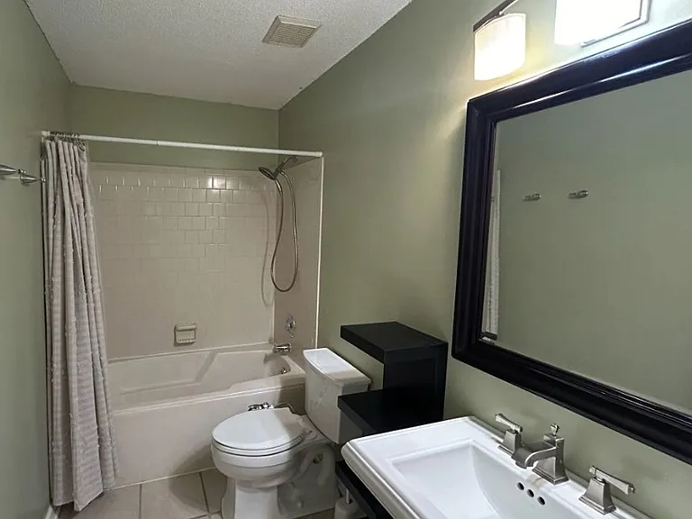 5 Southwell Ct — Photo 5