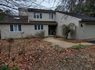 303 Turtleback Rd, Barnstable, MA 02630