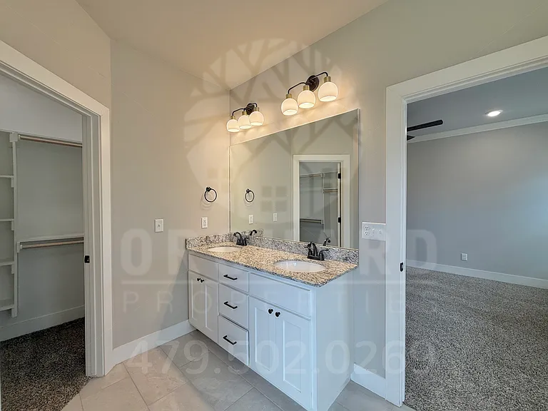 927 Fair Oaks St — Photo 13