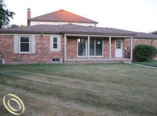 49287 Ashley Ct, Shelby Township, MI 48315