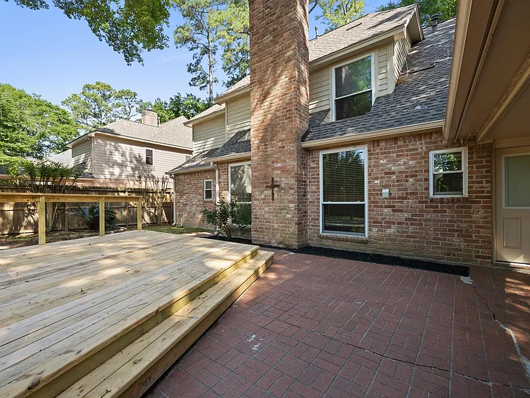 12119 Auburn Hills Dr — Photo 34