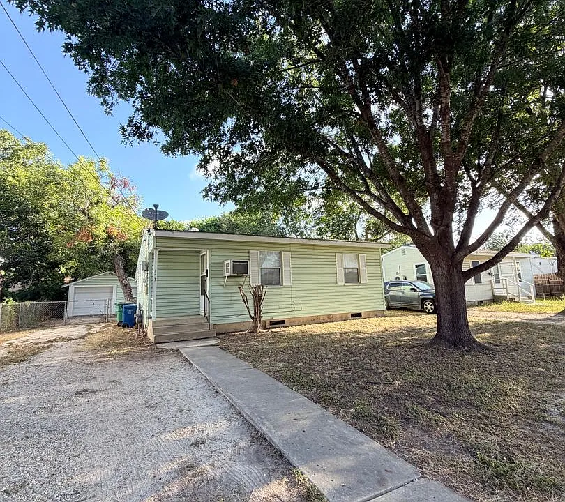 173 W Dickson Ave