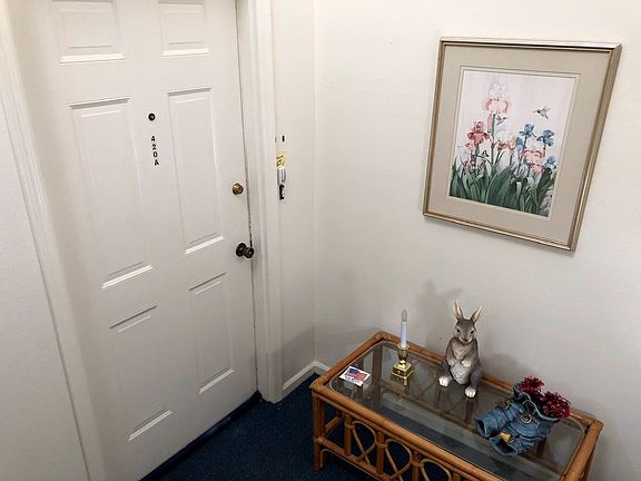 Entrance Foyer 