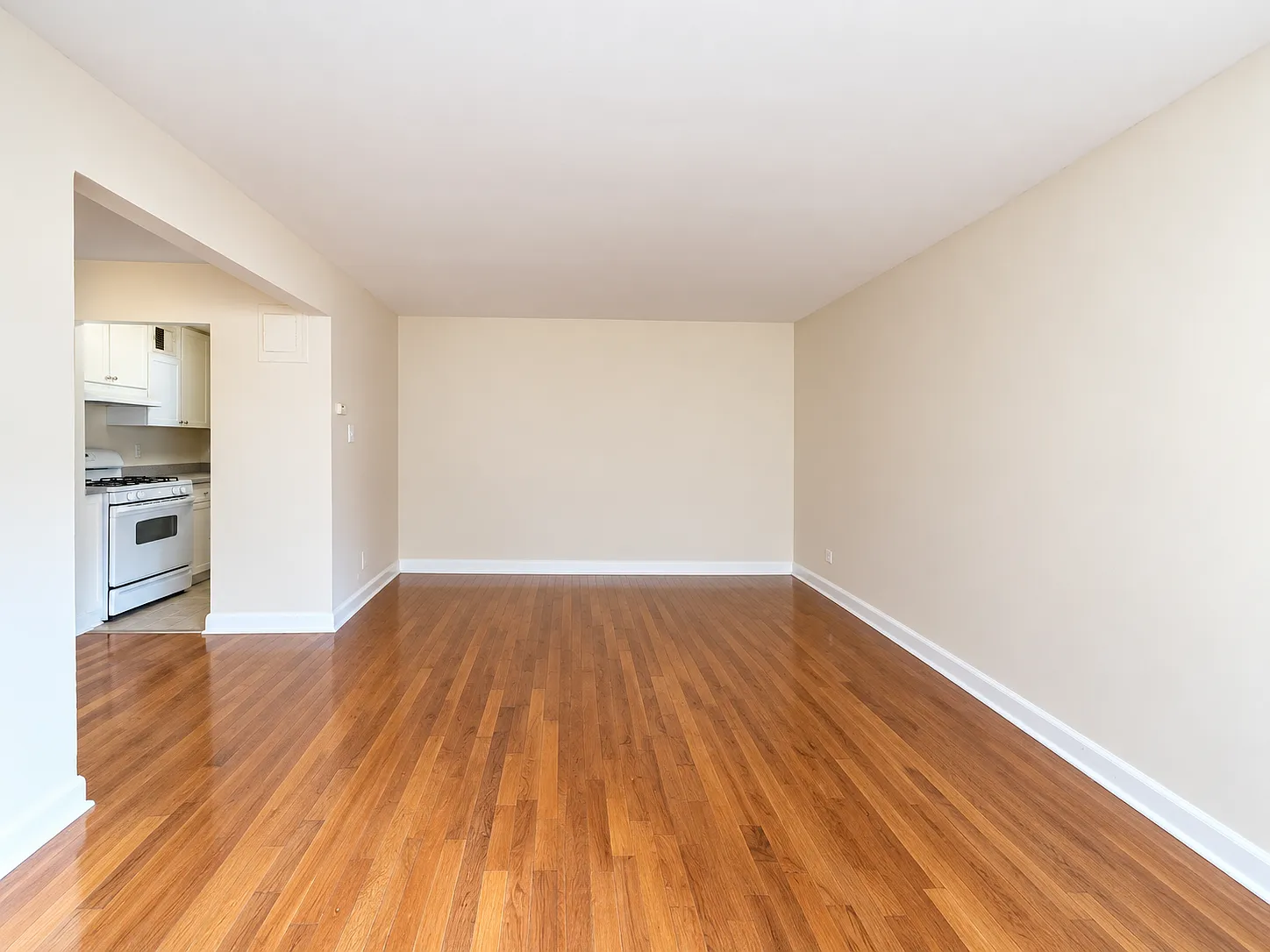 1 bed, $2,200 — Photo 1