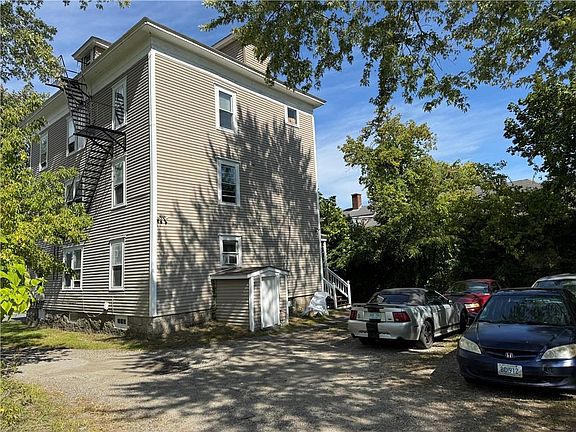 3rd image of 286 Olo St