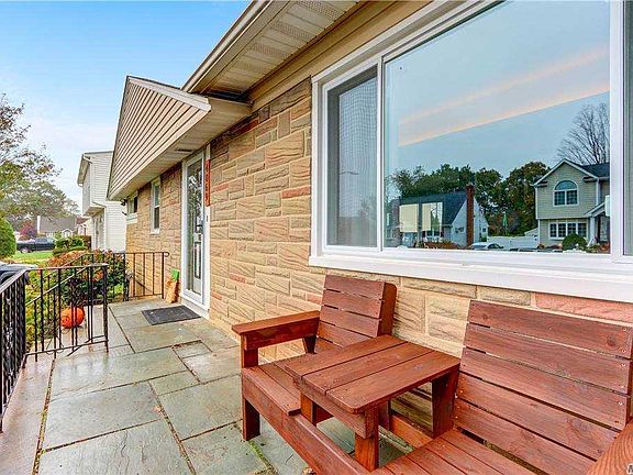 3rd image of 4069 Robert Pl