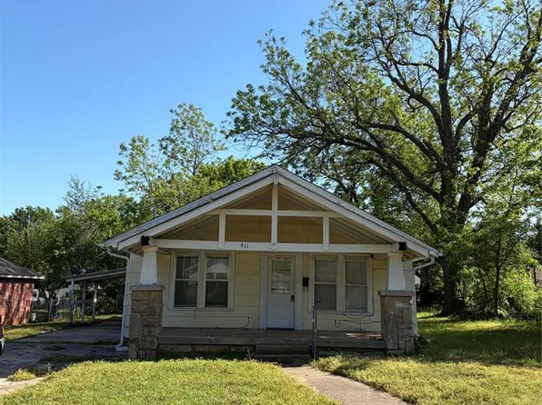 911 E 3rd St, Cushing, OK 74023