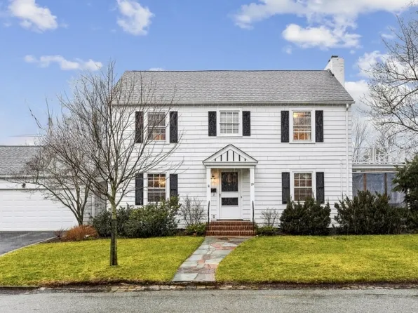 29 BALTUSROL WAY, Millburn Twp., NJ 07078