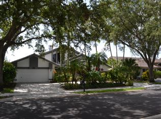 4877 NW 96th Dr, Coral Springs, FL 33076