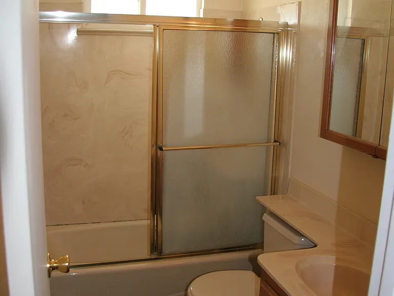 11951 Bartlett St — Photo 4