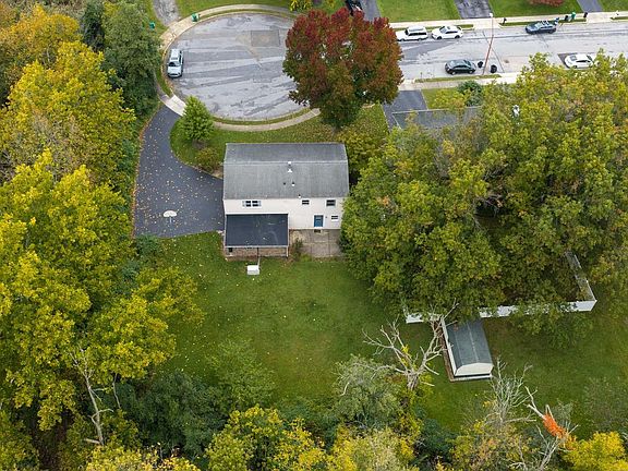 5th image of 1376 Woodcrest Dr