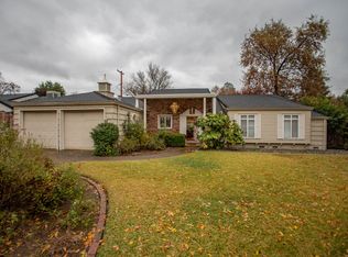 2215 Canal Dr, Redding, CA 96001