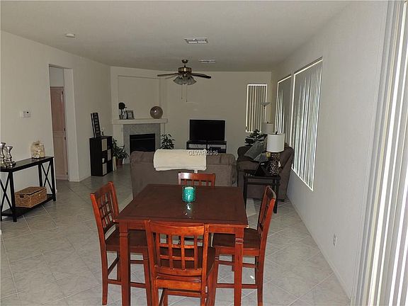 4th image of 8071 Petunia Flower Way