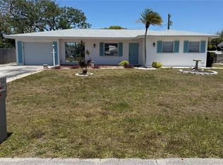 339 Pine Tree Rd, Venice, FL 34293
