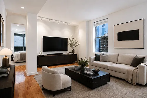 150 W 58th St Photo 1