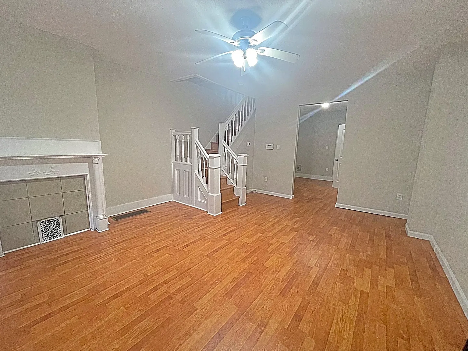 4 bed, 1.5 bath, 1510 sqft, $2,000 — Photo 3