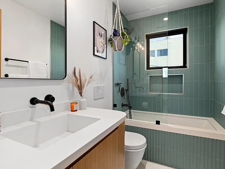 1916 W Ct — Photo 27